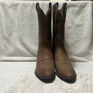 Ariat Ladies Light Brown Boots Size 7c Worn One Time.